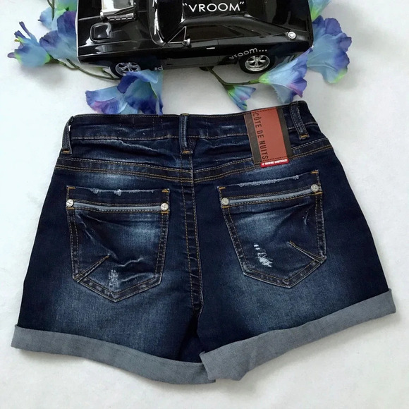 Cote De Nuits NWOT Shorts for Juniors/Women 3/4 - Picture 5 of 6